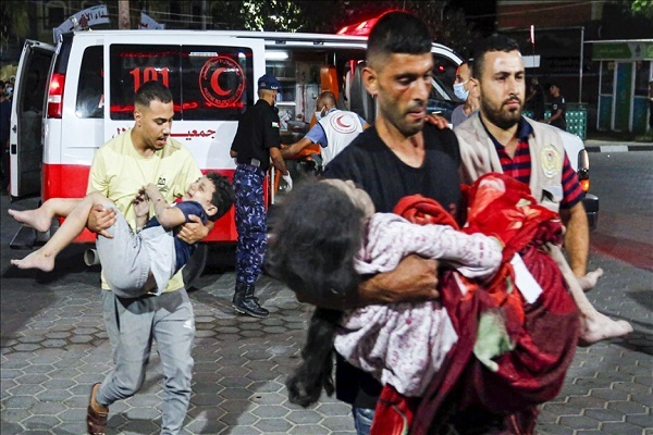 Medical staff helping those injured in Israeli attacks on Gaza