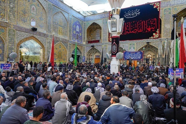 Large Number of Pilgrims Visit Imam Ali Holy Shrine on Hazrat Zahra Martyrdom Anniversary  