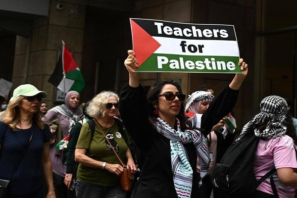Teachers for Palestine rally