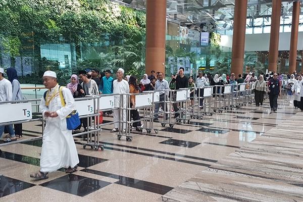 Singaporean pilgrims