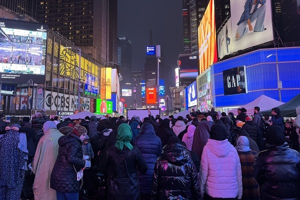 Muslims Break Fast, Hold Taraweeh Prayers at New York’s Times