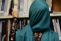 Berlin to Let Muslim Teachers Wear Hijab in Classroom