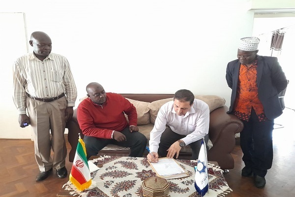 Iran Cultural Center, Uganda Islamic Radio Sign MoU on Cultural Cooperation