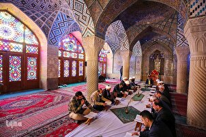 Quranic Circle at Nasir-ol-Molk Mosque