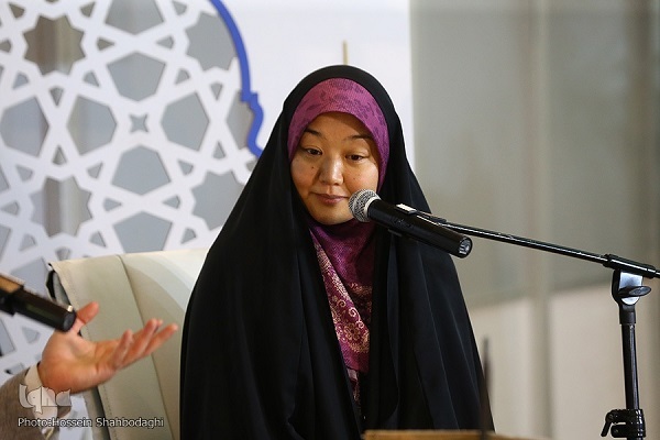 Japanese Muslim convert Fatemeh (Etsuko) Hoshino