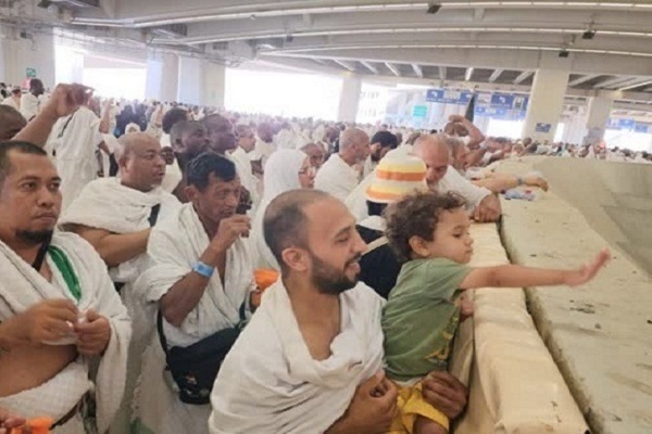 Hajj 2023: Rami Al-Jammarat Ritual Begins in Mina