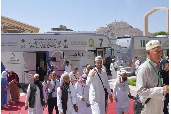 Hajj Pilgrims Visit Medina Quran Printing Complex