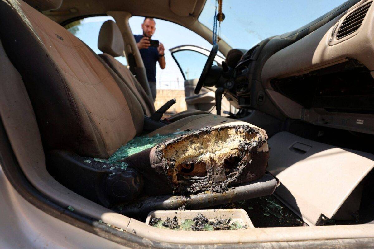 Israeli Settlers Attack Palestinian Vehicles, Homes in West Bank