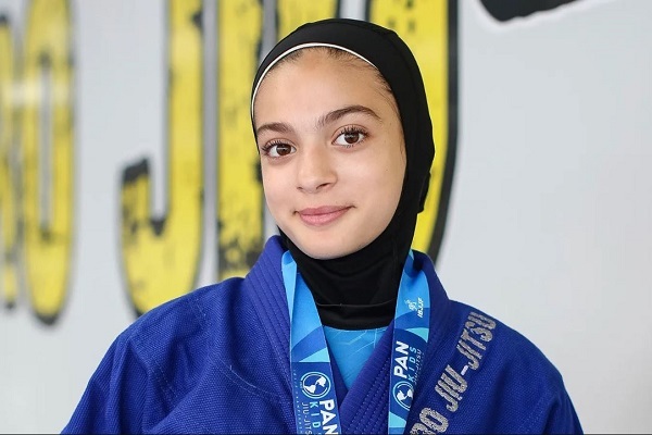 Hijabi Muslim girl