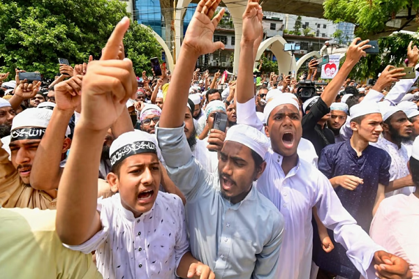 Protest in Bangladesh against Quran desecration