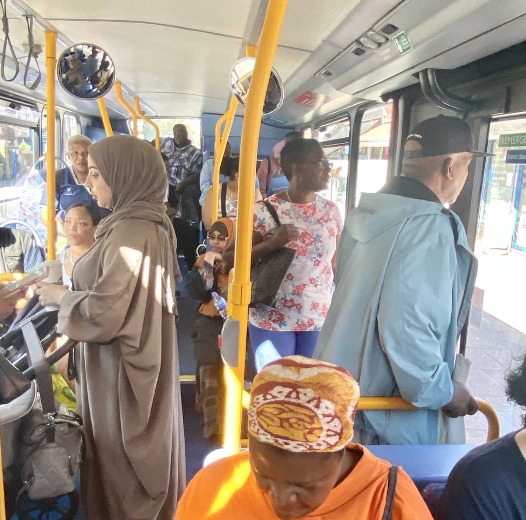 England: Mayor Accused of Ignoring Islamophobic Incident on Bus