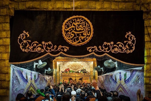 German Photographer Talks about Magnificence of Ashura, Arbaeen (+Video)