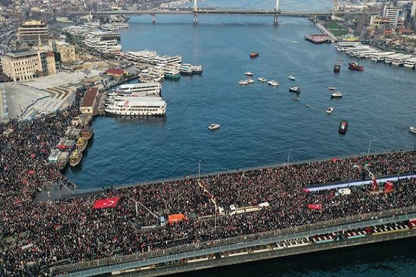 Hundreds of thousands of people participate in a march in Istanbul, in support of Palestinians amid Israel’s attacks on besieged Gaza.