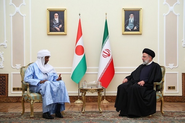Iranian president, prime minister of Niger meet in Tehran