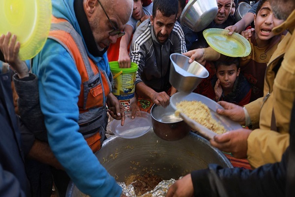Lack of food and water threatens the lives of hundreds of thousands in Gaza