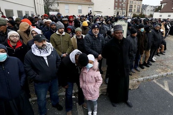 Muslim Leaders Demand Justice at Funeral of Slain Newark Imam