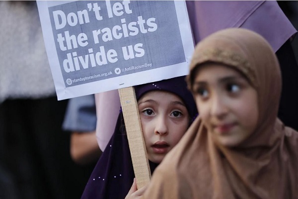 'Sadly Not Suprising': Home Office Report Reveals Surge in Islamophobic Hate Crimes in England, Wales