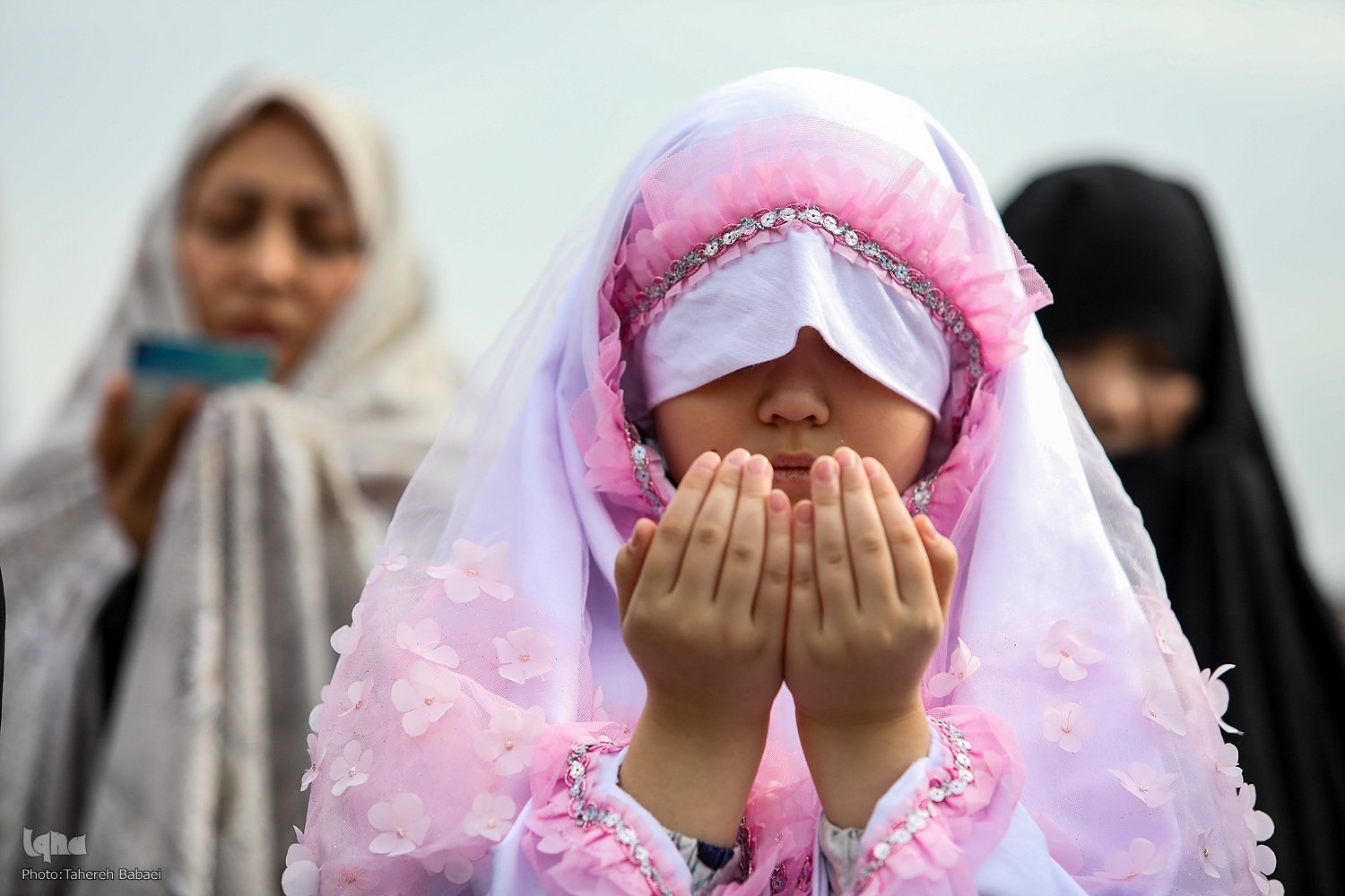 Encouraging Children to Hold Prayers