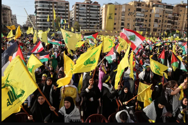 Supporters of Hezbollah resistance movement