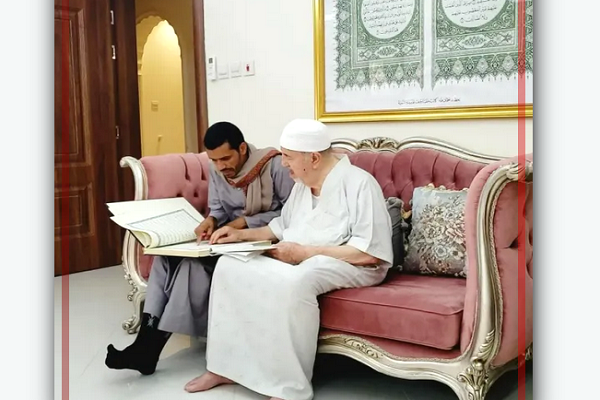 Yemeni Calligrapher Says Received Permission from Renowned Artist to Write Quran