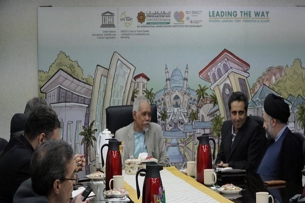 Iranian, Malaysian Officials Stress Development of Quranic Ties