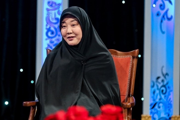 Fatima Atsuko Hoshino, a Japanese convert to Islam