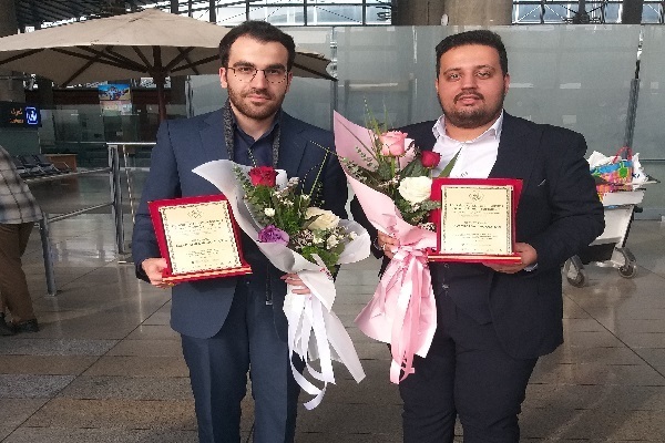 Iranian memorizer Milad Asheghi (left) and qari Seyed Parsa Angoshtan (right) came second in the memorization and recitation categories of Turkey’s 9th international Quran contest.