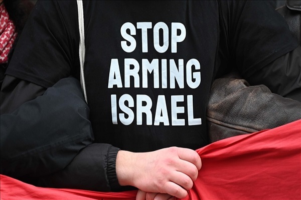 Pro-Palestine activists in London call for an end to arming Israel.