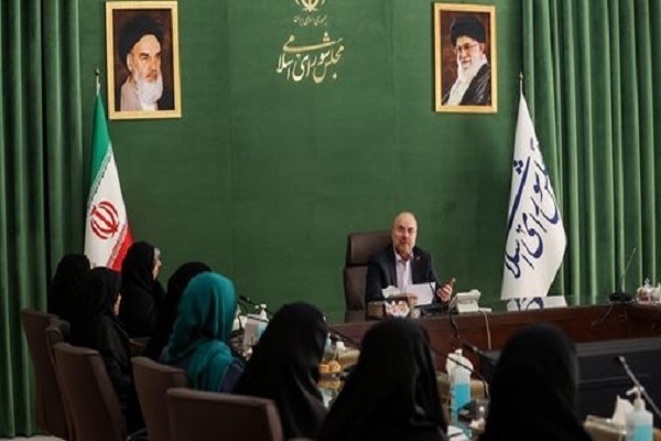 Members of the Women and Family Faction of the Iranian Parliament met with Parliament Speaker Mohammad Bagher Ghalibaf on the occasion of the birth anniversary of Hazrat Zahra (SA), which marks the Women’s Day in Iran (December 22, 2024).