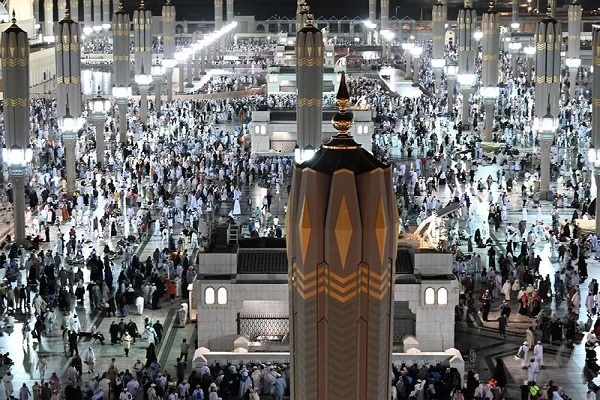 Over 5.2 million worshipers visit Prophet's Mosque in first week of Ramadan