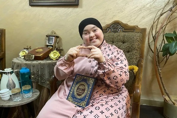 Jordanian Woman with Down Syndrome Memorizes Entire Quran