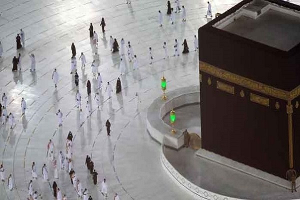 Tawaf around Kaaba in Mecca