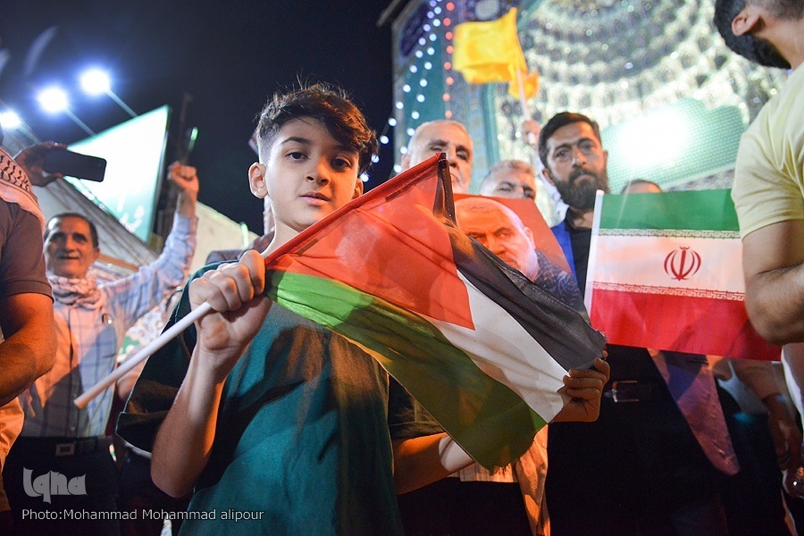 People in Tehran celebrate IRGC's attack on occupied territories on April 13