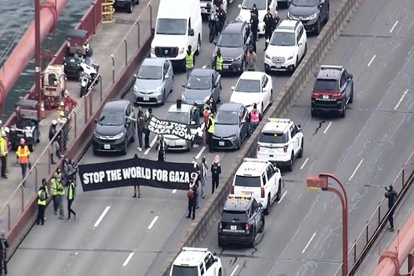 Pro-Palestine protesters shut down San Francisco’s Highway 101 on the Golden Gate Bridge