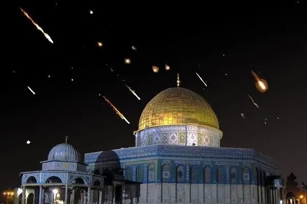Iranian missiles fly over Al-Aqsa Mosque on their way to hit Israeli military targets