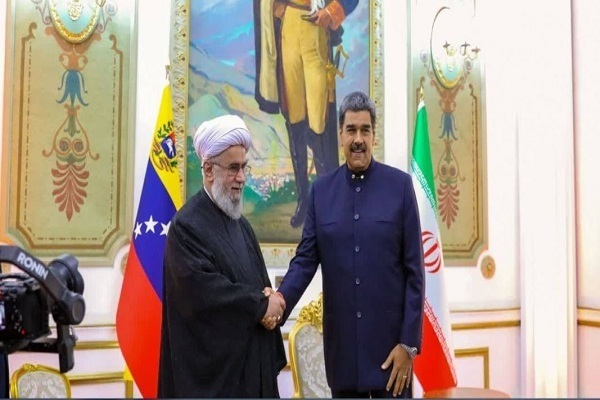 Ahl-ul-Bayt World Assembly Chief Meets with Venezuela’s President in Caracas