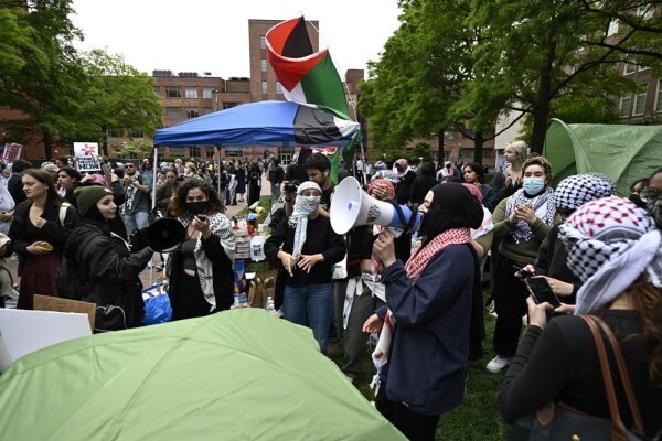 University students in US hold protest against Israeli regime's war on Gaza