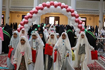 First-Time-Fasting Girls Honored at Ceremony in Shiraz Holy Shrine