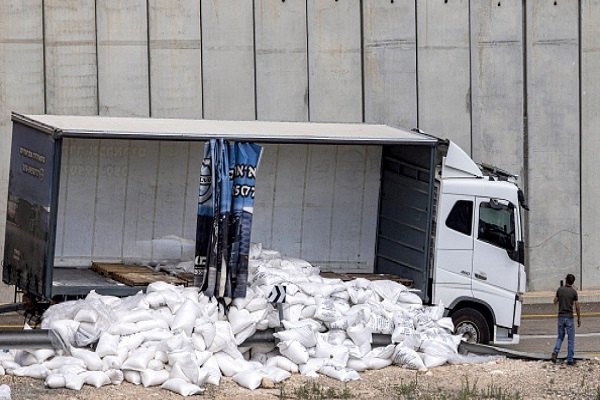 EU’s Borrell Outraged by Israeli Extremists’ Attacks on Gaza Aid Convoys