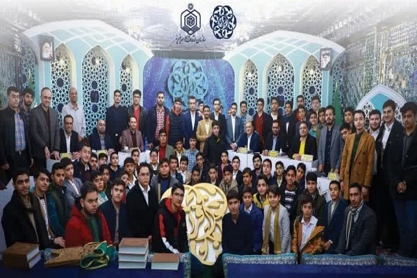 Contenders in a Quran recitation competition featuring imitation of prominent qaris