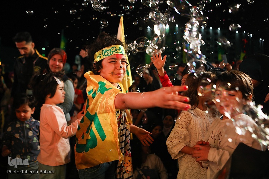 Tehraners Mark Imam Reza’s Birth Anniversary with Special Event