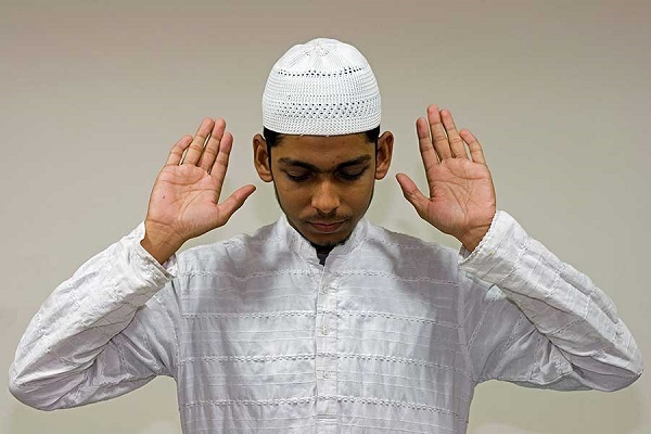 Saying prayers