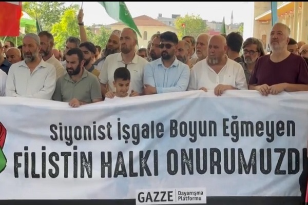 Hundreds of people hold rally at Fatih Mosque in Istanbul to voice solidarity with the oppressed people of Gaza