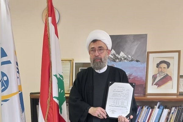 Lebanese Scholar Stresses Prominence of Event of Ghadir in Hadiths