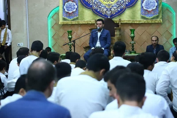 Quran recitation by Iranian Qari Seyed Mohammad Hosseinipour
