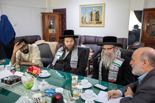 meeting in Tehran between ICRO officials with a number of American Jewish rabbis and representatives of Iran’s Jewish community.