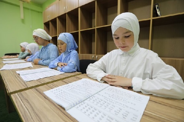 Muslim girls took part in a Quranic summer camp in Tatarstan