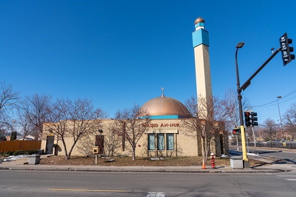 75-Year-Old Worshiper Shot Outside Minneapolis Mosque