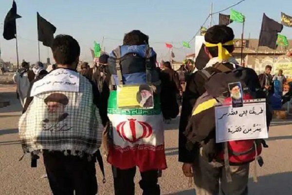 Iranian students taking part in the annual Arbaeen march in Iraq