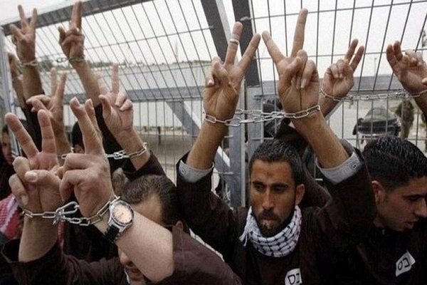 A group of Palestinian prisoners in an Israeli jail